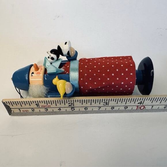 Hallmark Keepsake Ornaments 1992 Frieda The Animals' Friend Nutcracker VTG - Picture 14 of 16